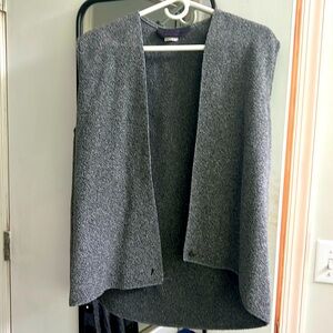 Gray fleece vest XL